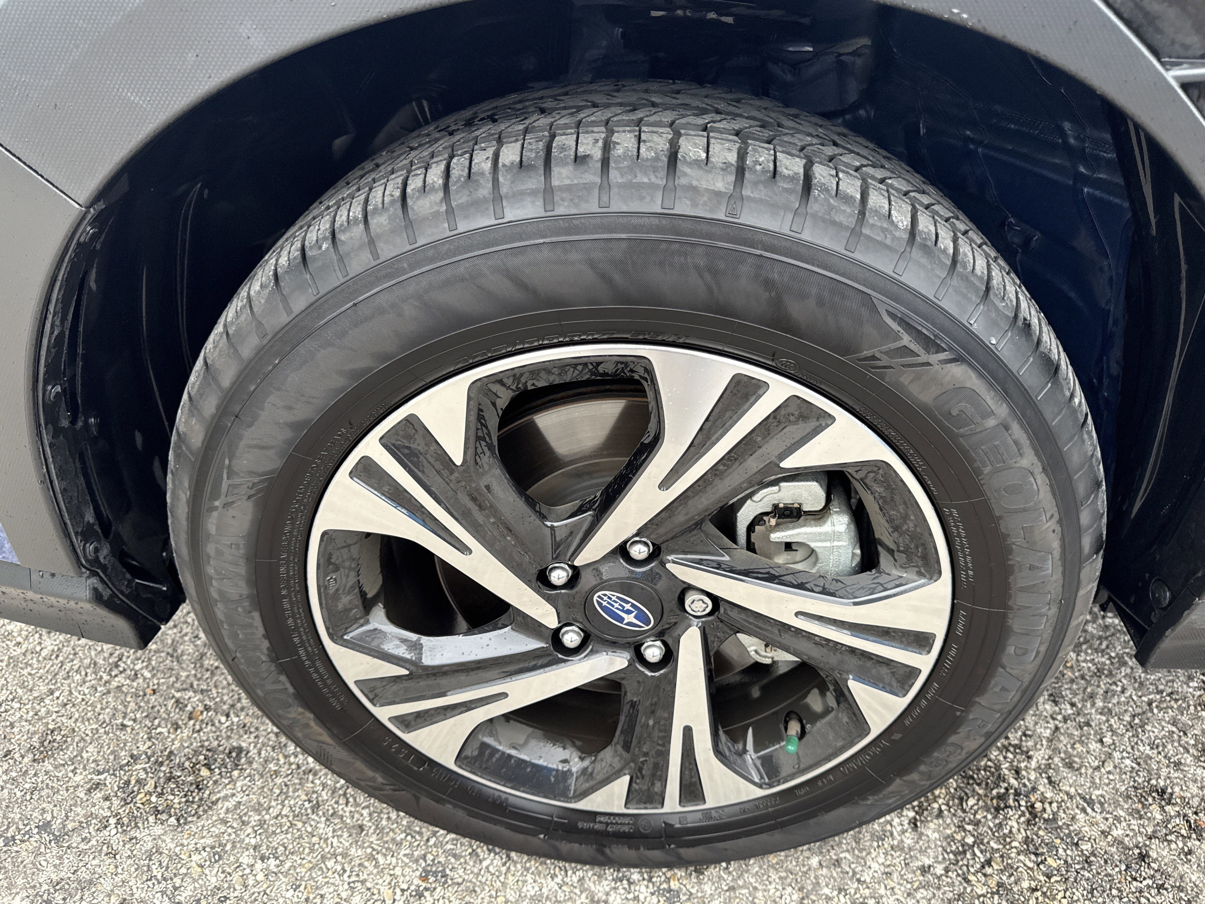 Certified 2025 Subaru Crosstrek 2.0i Premium image 9