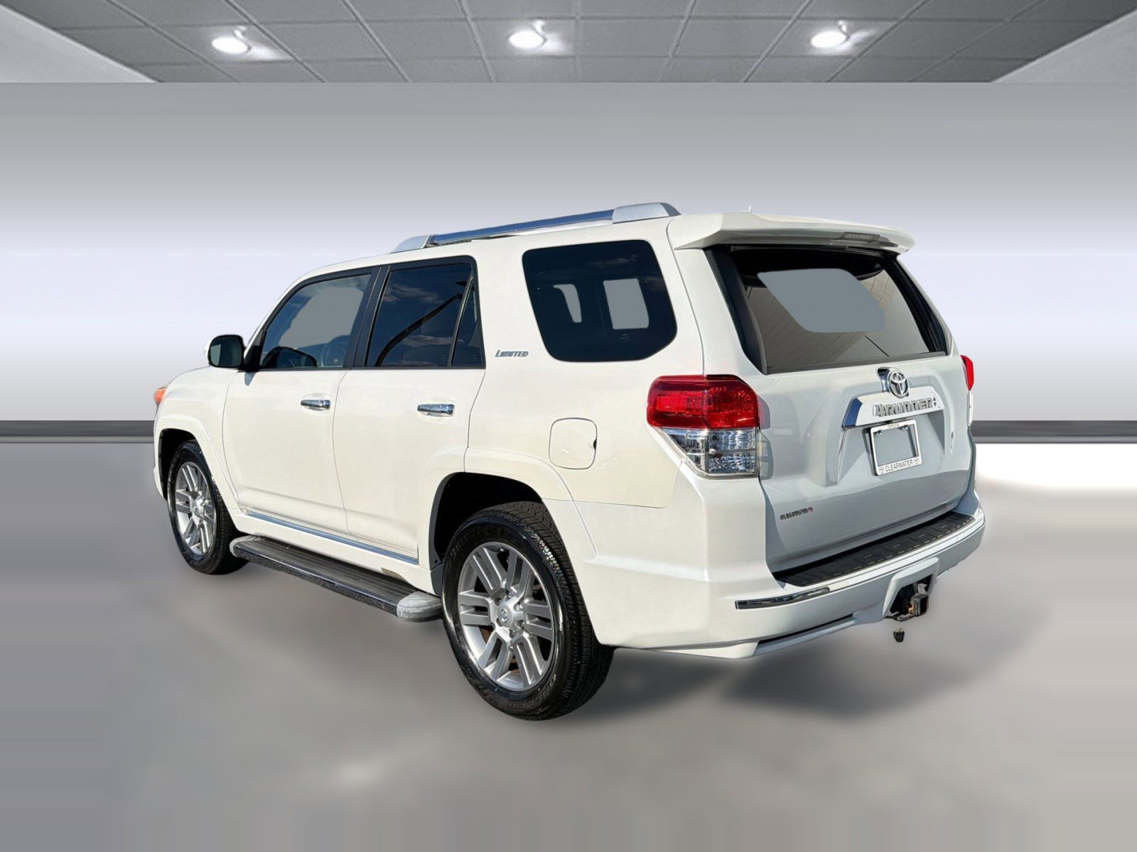 Used 2010 Toyota 4Runner Limited RWD image 3