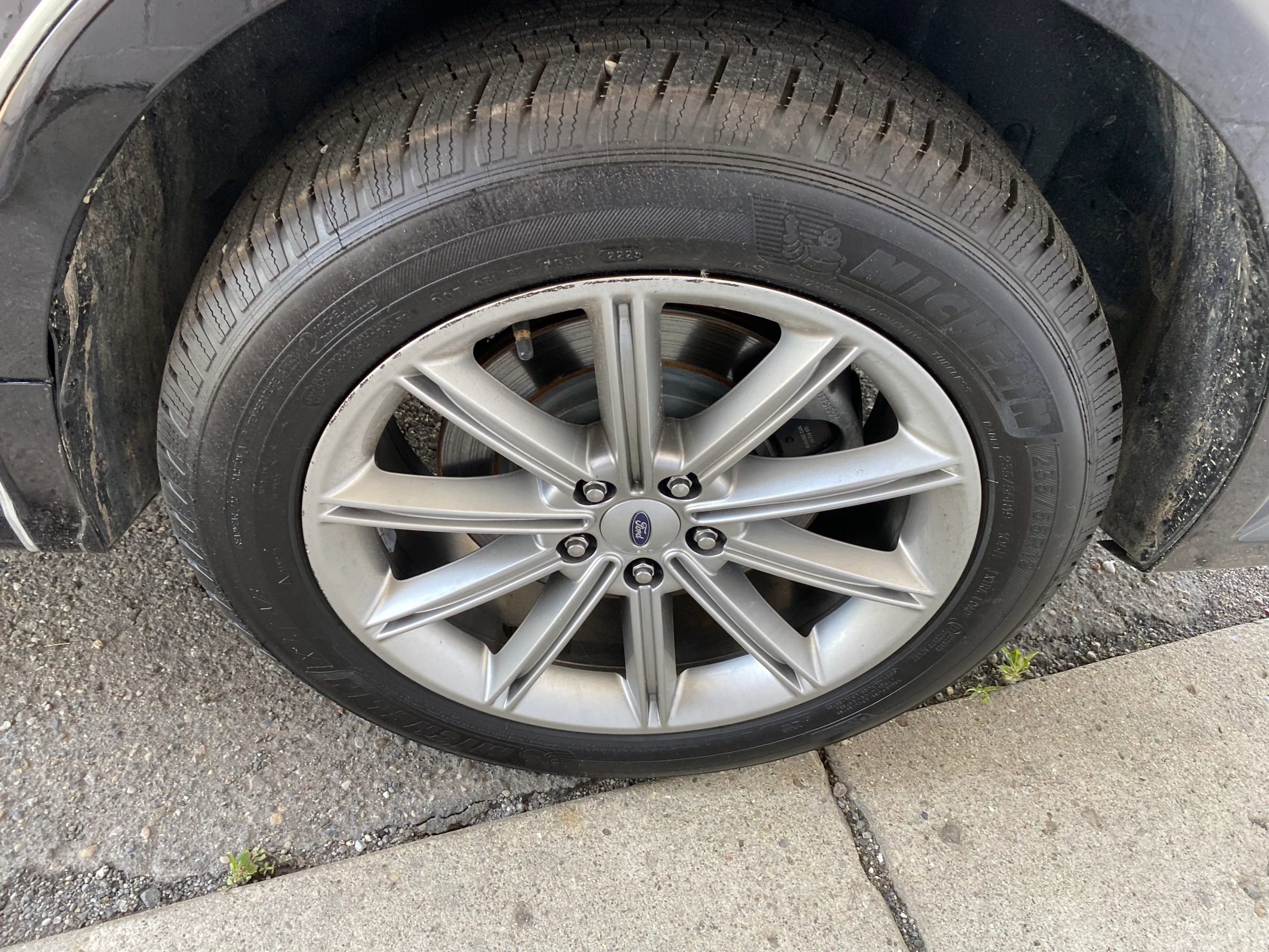 Used 2019 Ford Flex Limited image 28