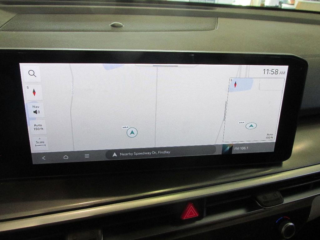 Used 2025 Kia Sorento S image 21