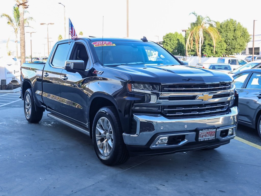 Used 2019 Chevrolet Silverado 1500 LTZ w/ LTZ Premium Package image 2