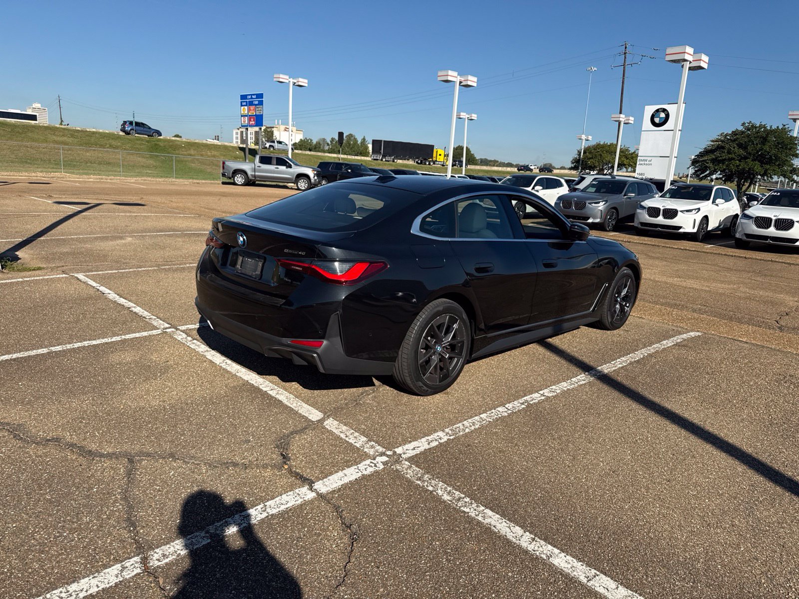 Certified 2024 BMW i4 eDrive40 w/ Premium Package RWD image 5