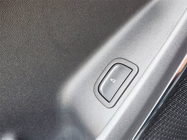 Used 2025 Chevrolet Traverse Z71 w/ Enhanced Driving Package AWD/4WD image 25
