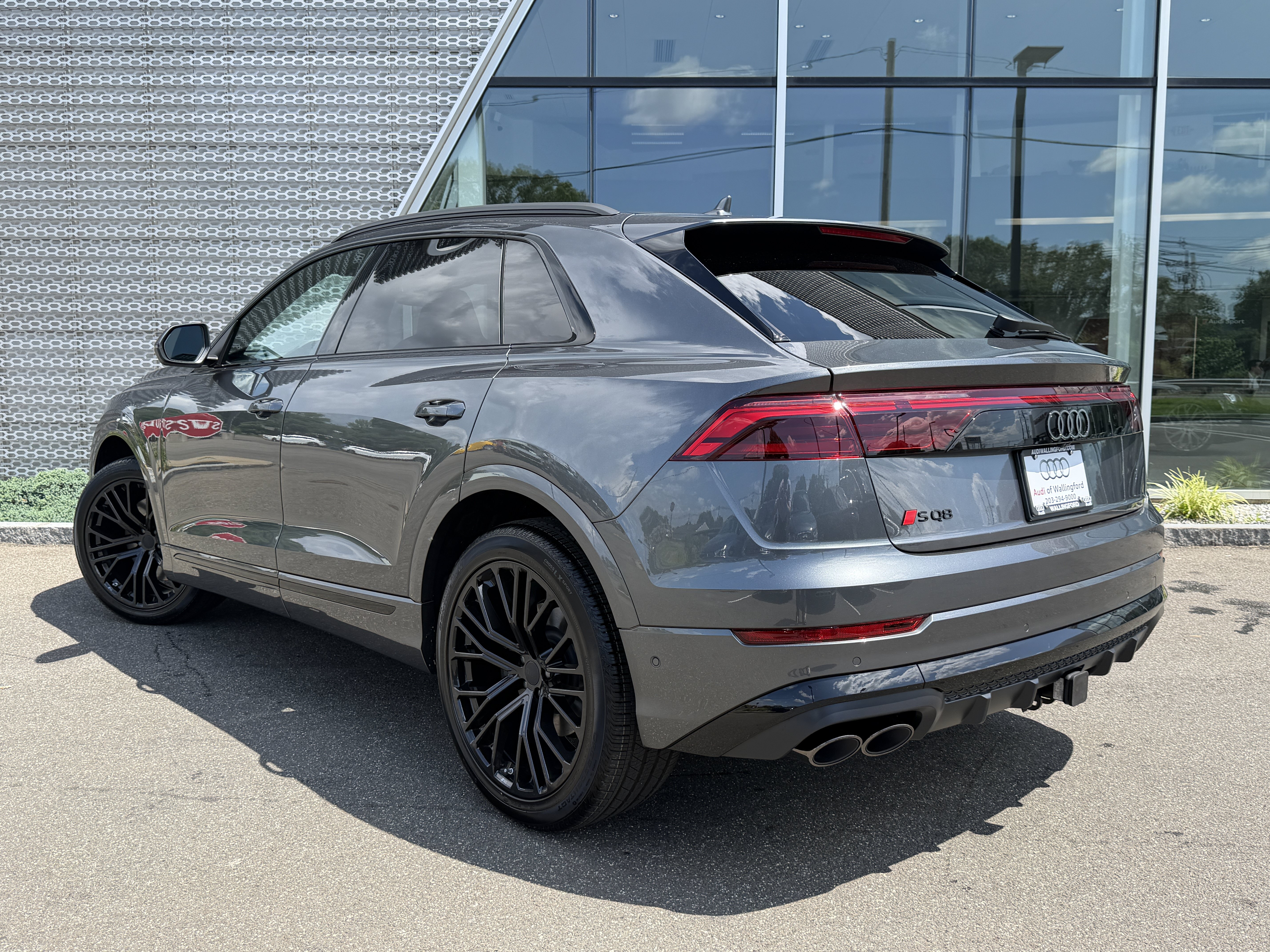 New 2026 Audi SQ8 Premium Plus AWD/4WD image 3