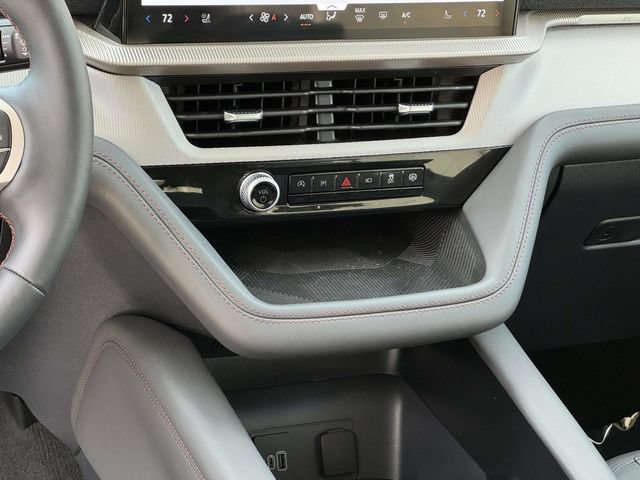 Used 2026 Ford Explorer Active w/ Active Comfort Package AWD/4WD image 21