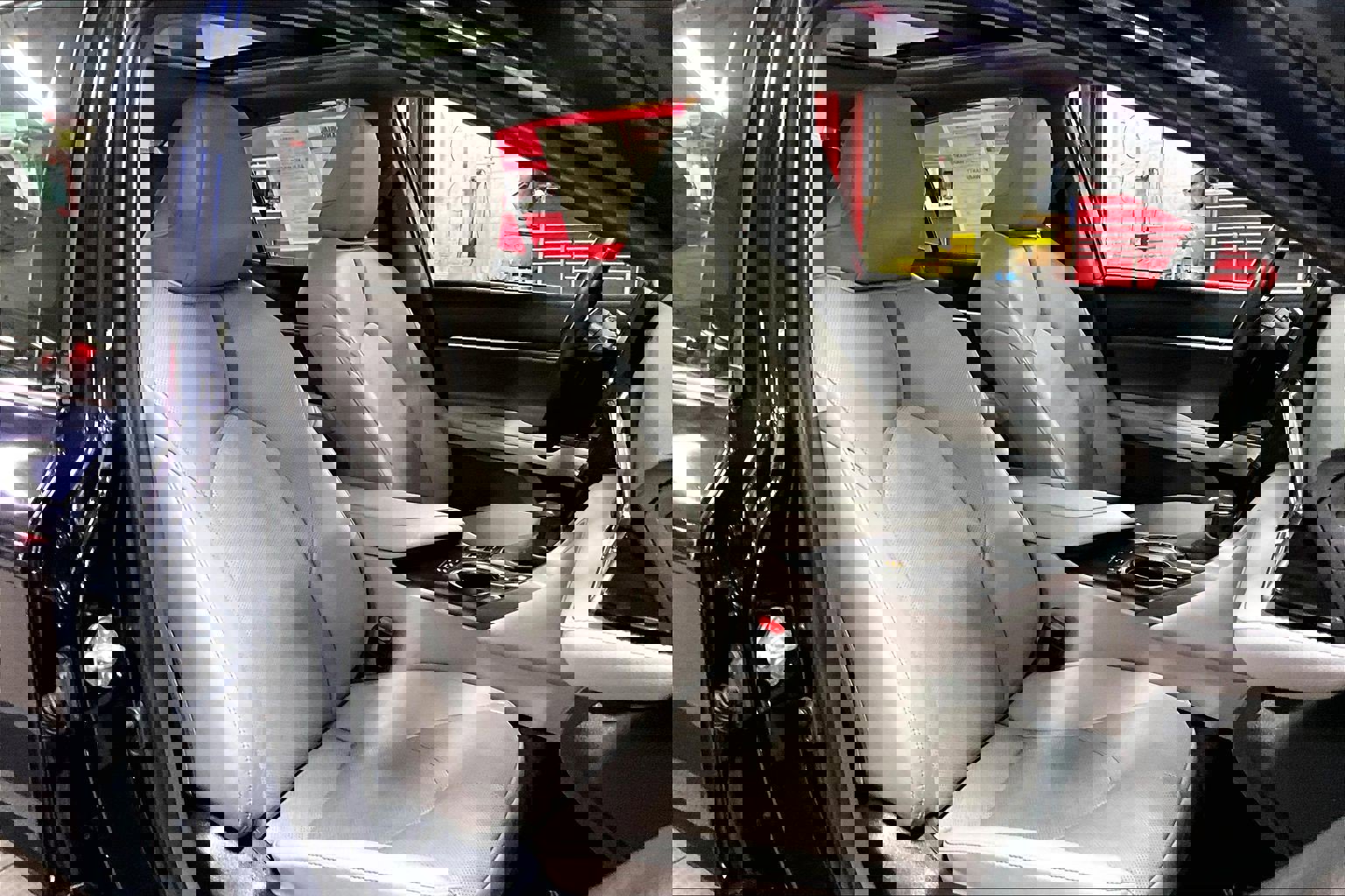 Used 2022 Toyota Camry XSE image 7