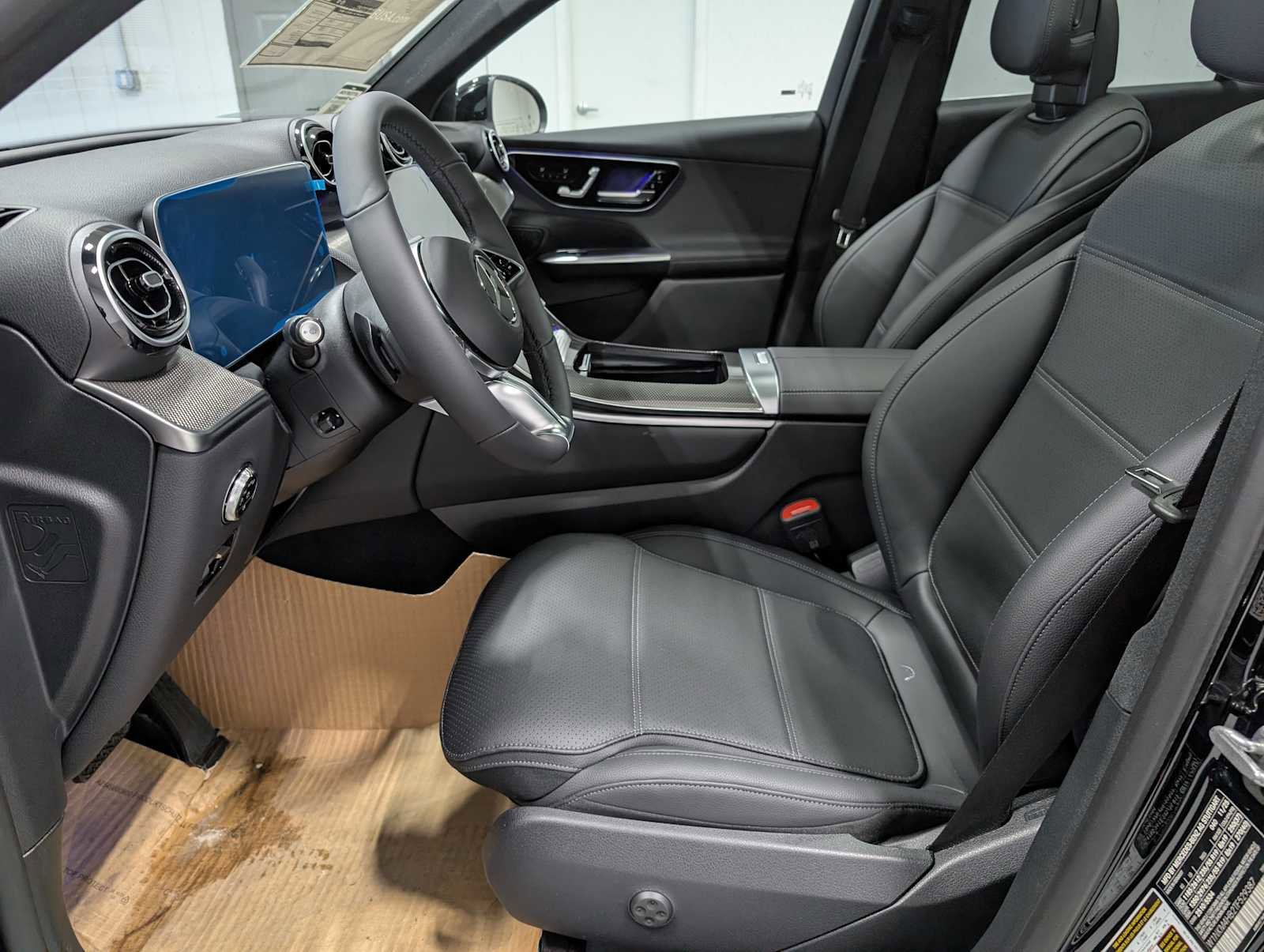 New 2026 Mercedes-Benz GLC 300 4MATIC image 4