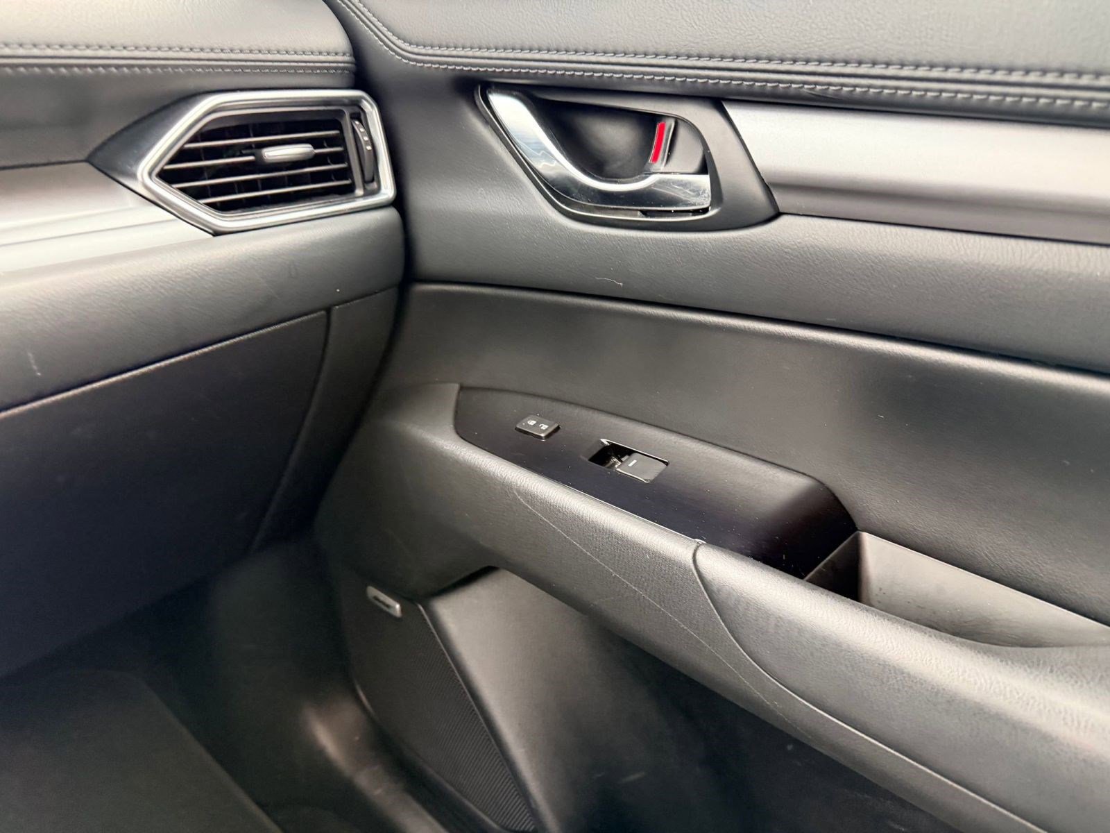 Used 2021 MAZDA CX-5 Touring w/ Touring Preferred SV Package image 24