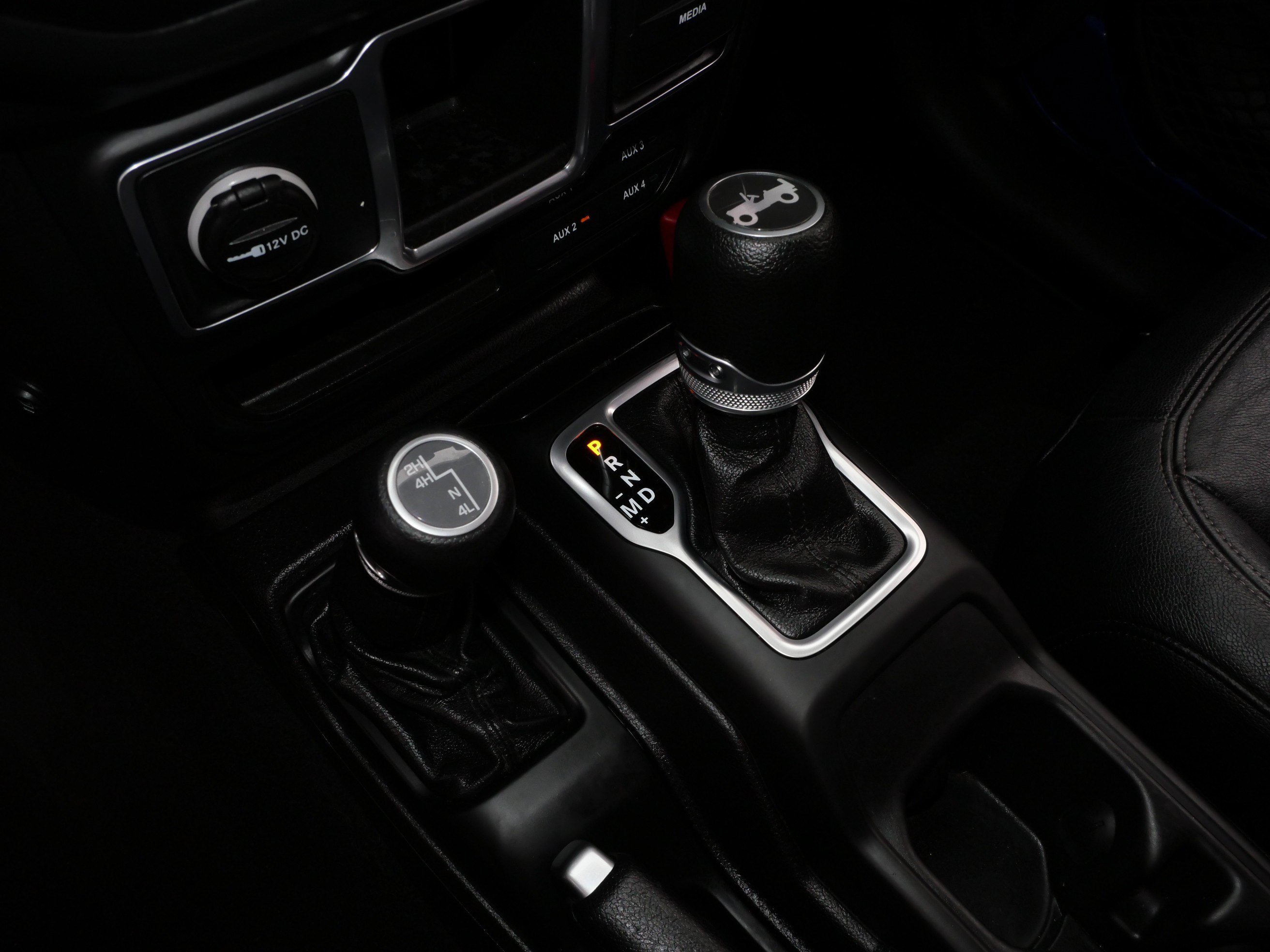 Used 2018 Jeep Wrangler Unlimited Sport AWD/4WD image 24