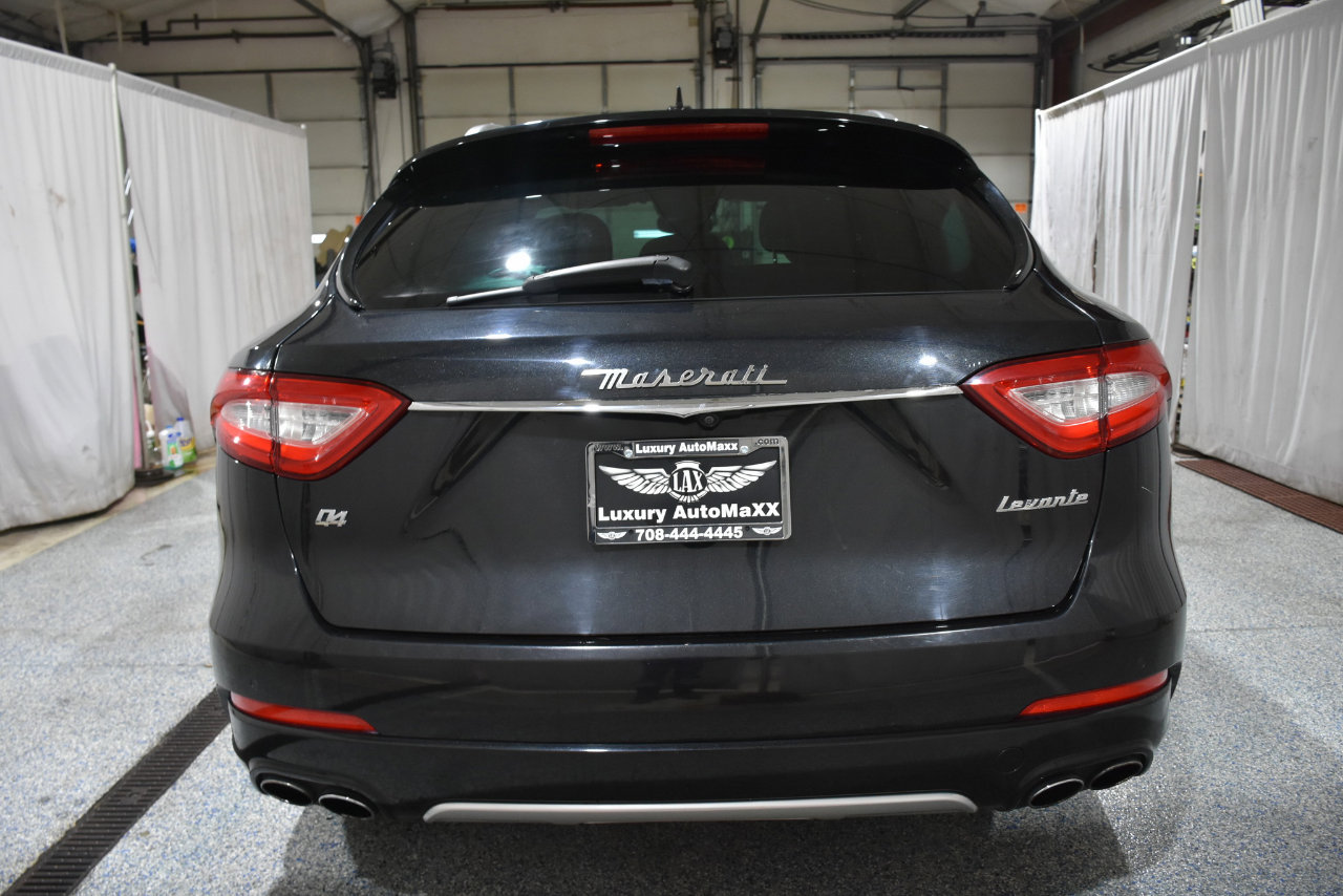 Used 2017 Maserati Levante w/ Luxury Package image 28