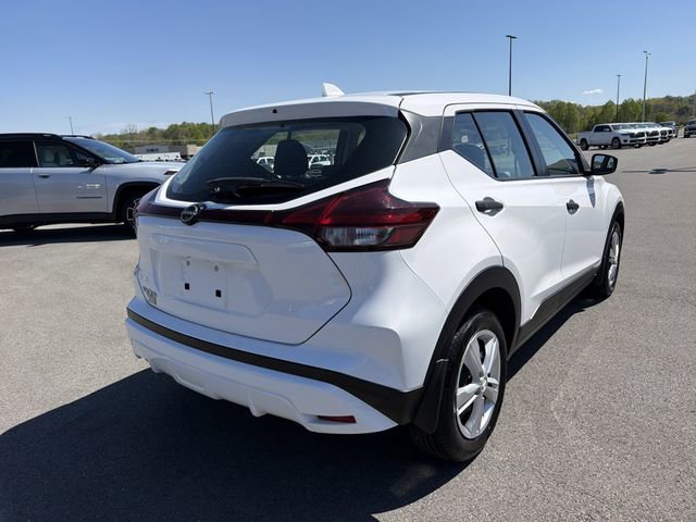 Used 2023 Nissan Kicks S FWD image 8