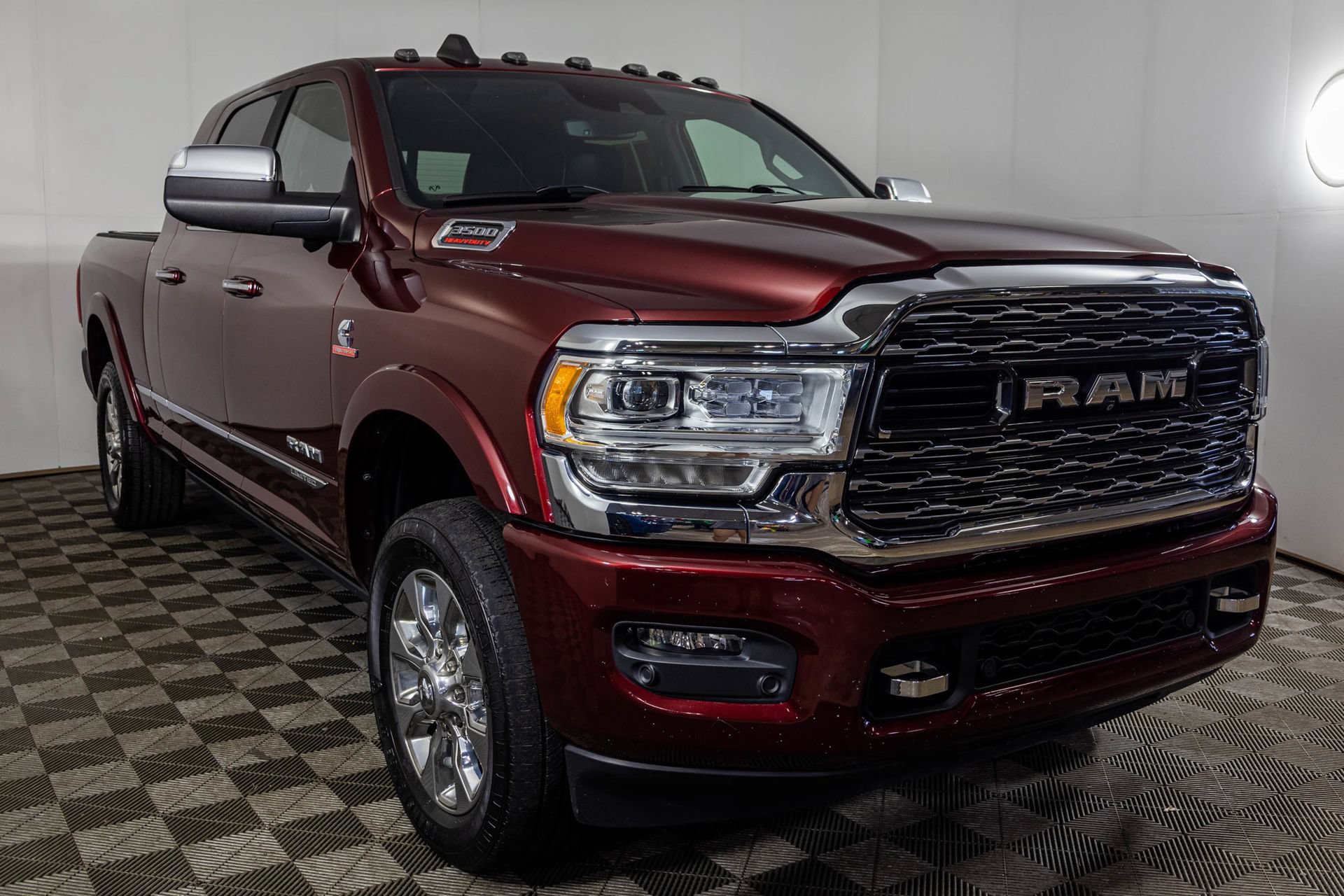 Used 2019 RAM 3500 Limited AWD/4WD image 16