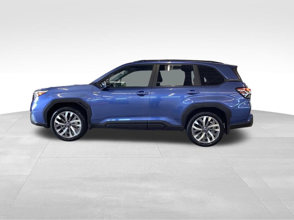 Certified 2025 Subaru Forester Touring AWD/4WD image 5