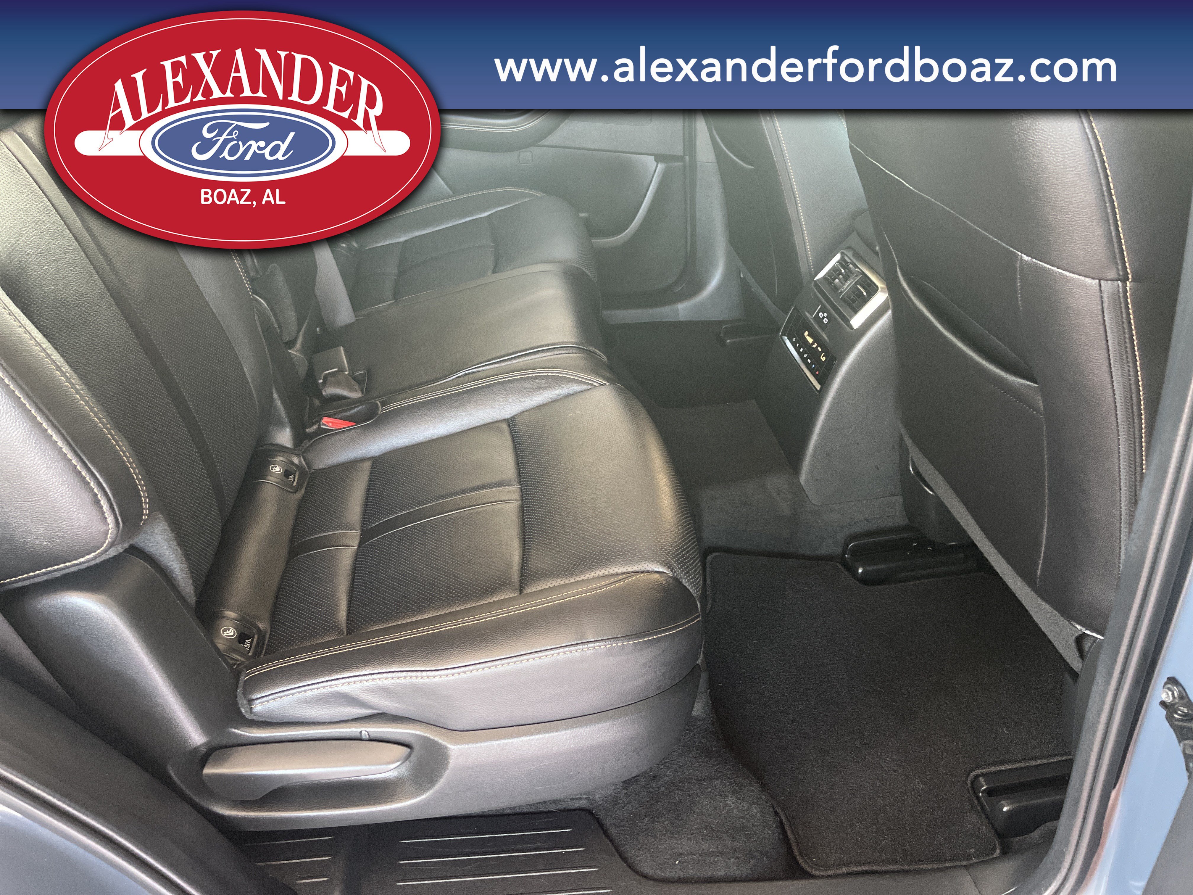 Used 2025 MAZDA CX-70 3.3 Turbo w/ Preferred Package AWD/4WD image 17