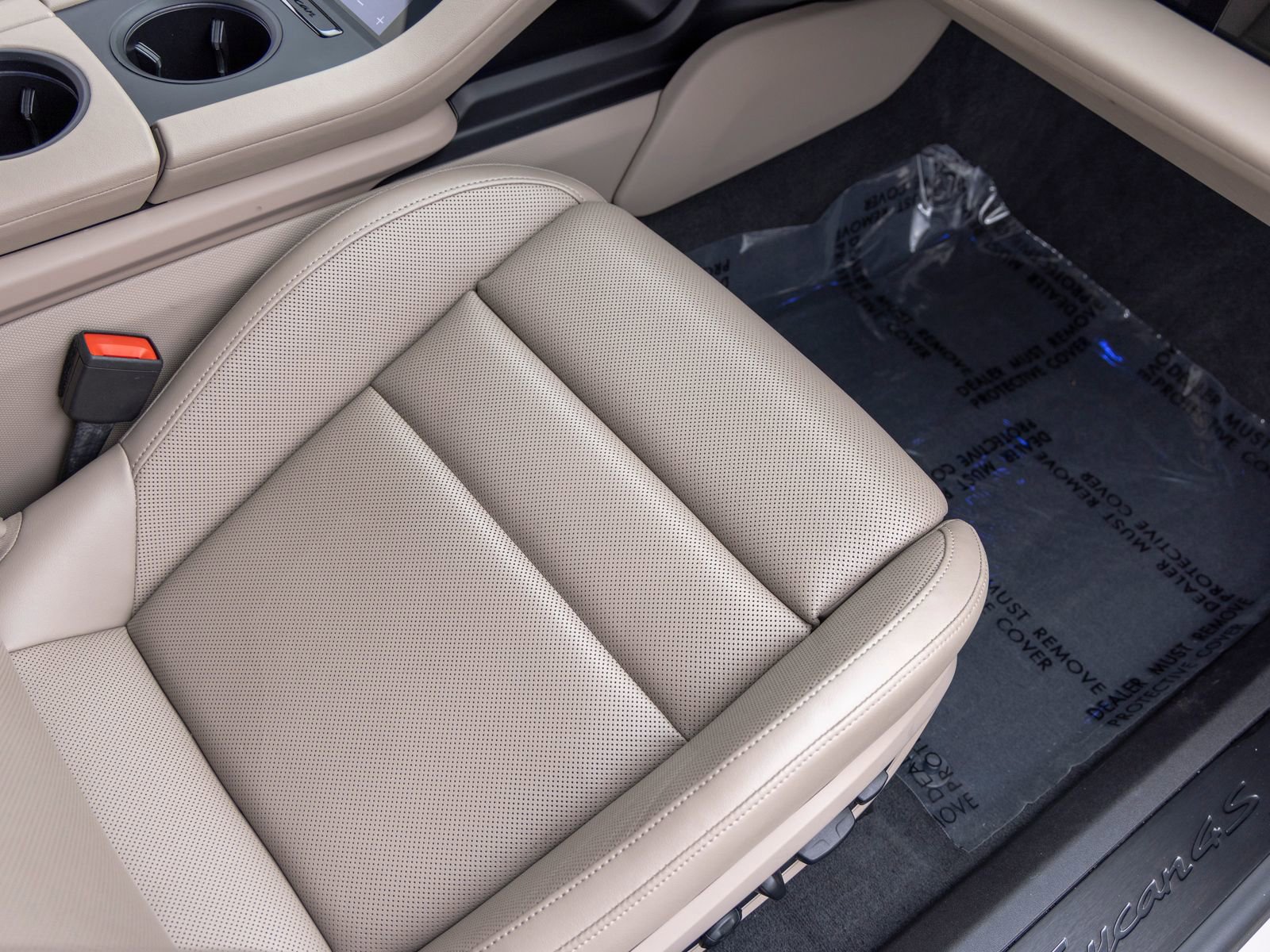 Certified 2022 Porsche Taycan 4S AWD/4WD image 58