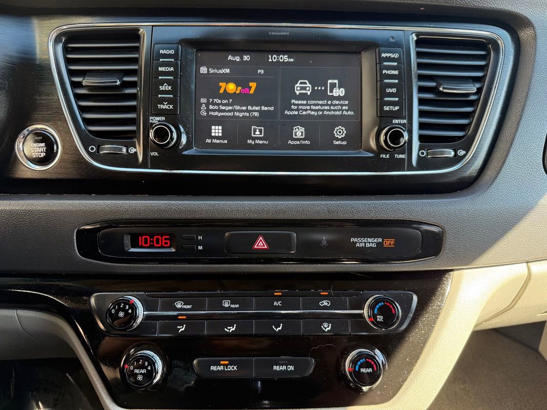 Used 2017 Kia Sedona LX w/ LX Essentials Premium Package image 21