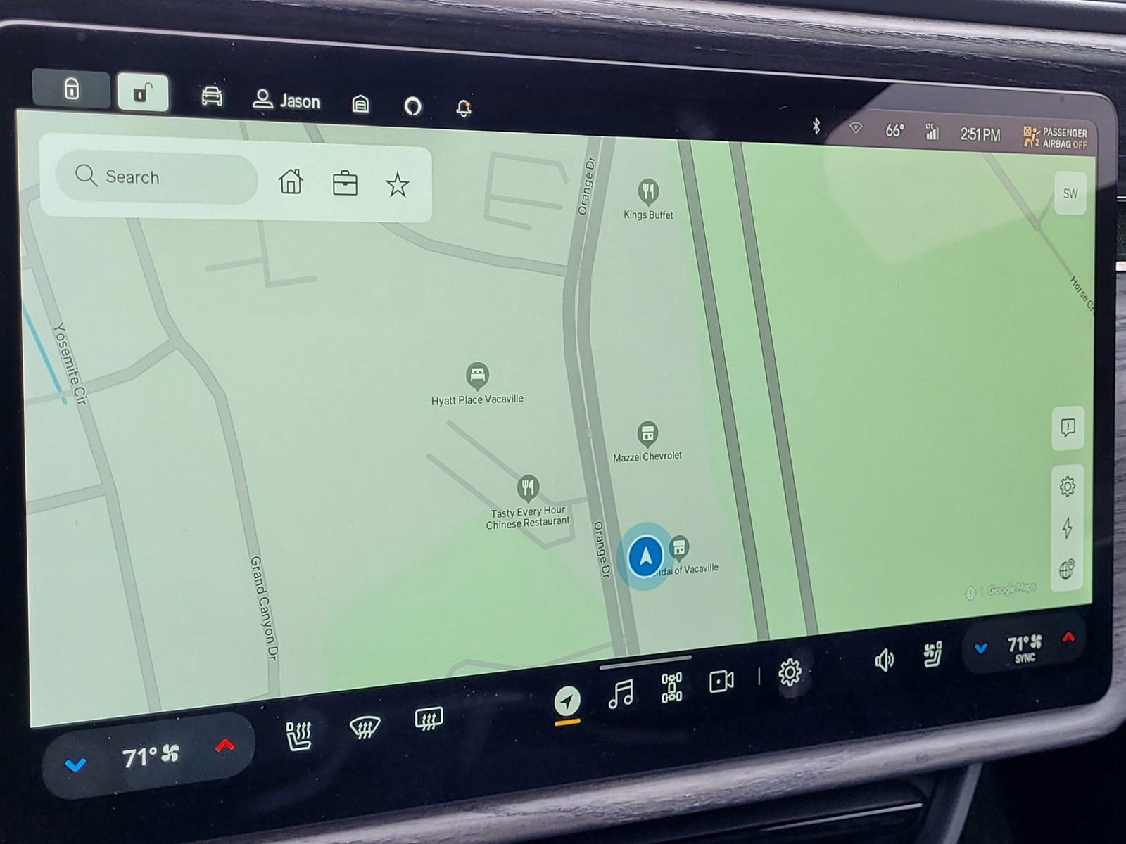 Used 2022 Rivian R1T Adventure image 21