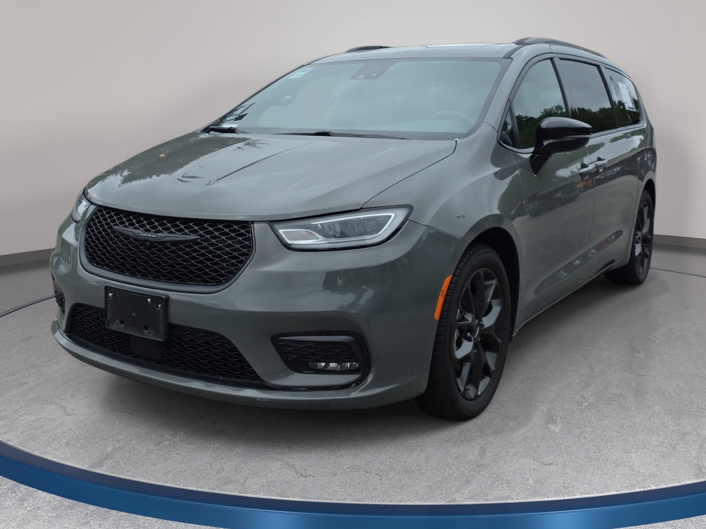 Used 2025 Chrysler Pacifica Limited