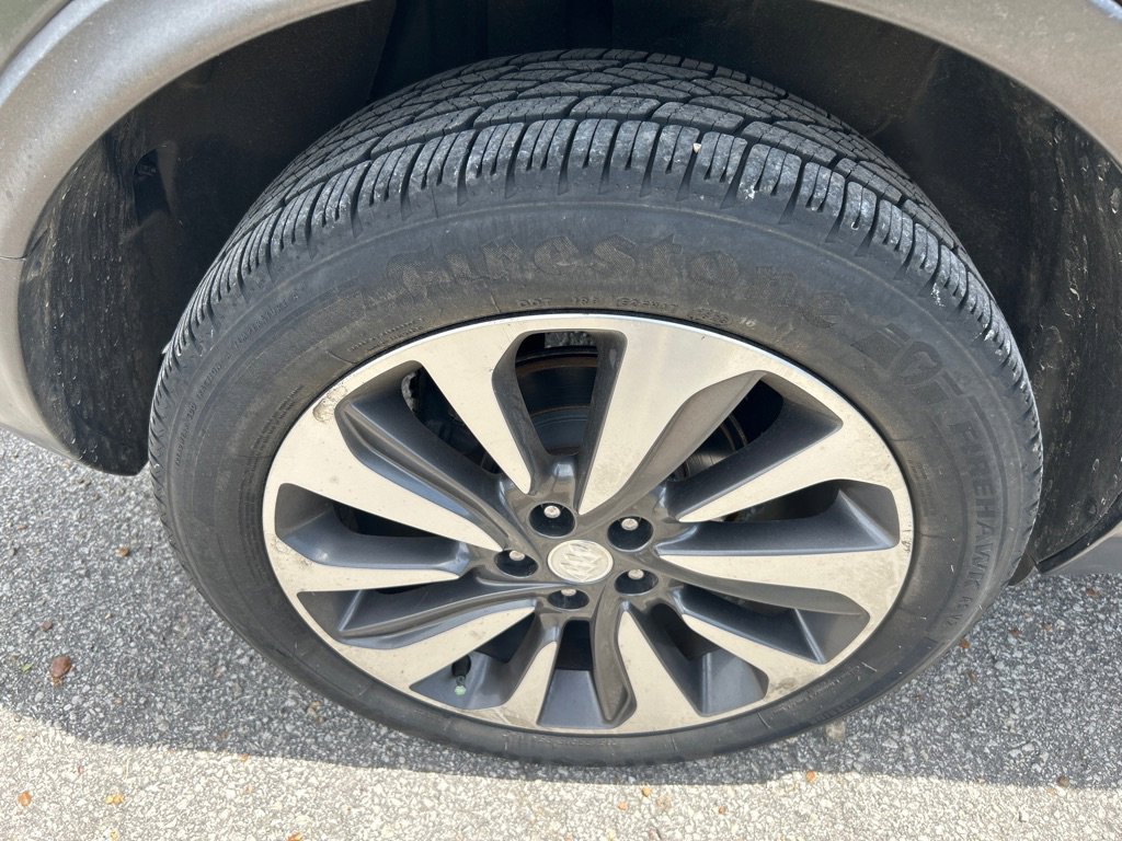 Used 2017 Buick Encore Essence FWD image 19