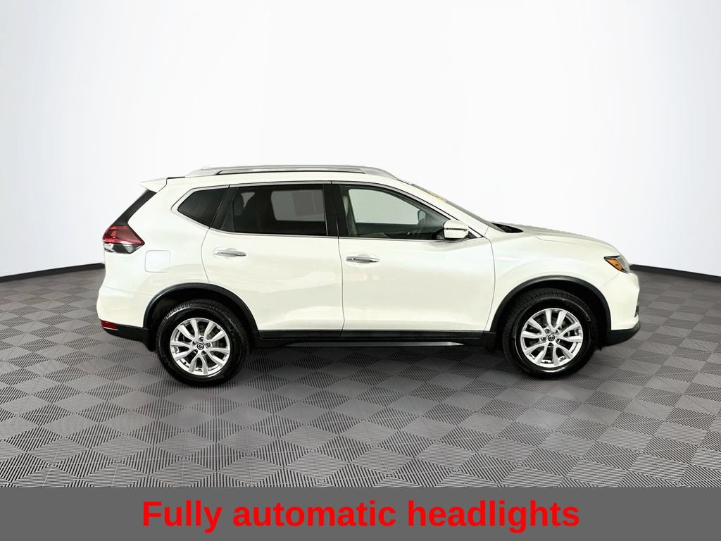 Used 2020 Nissan Rogue SV AWD/4WD image 12