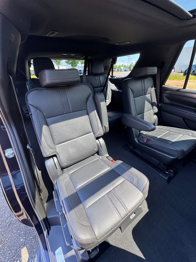 Used 2023 Chevrolet Tahoe RST w/ Luxury Package AWD/4WD image 29