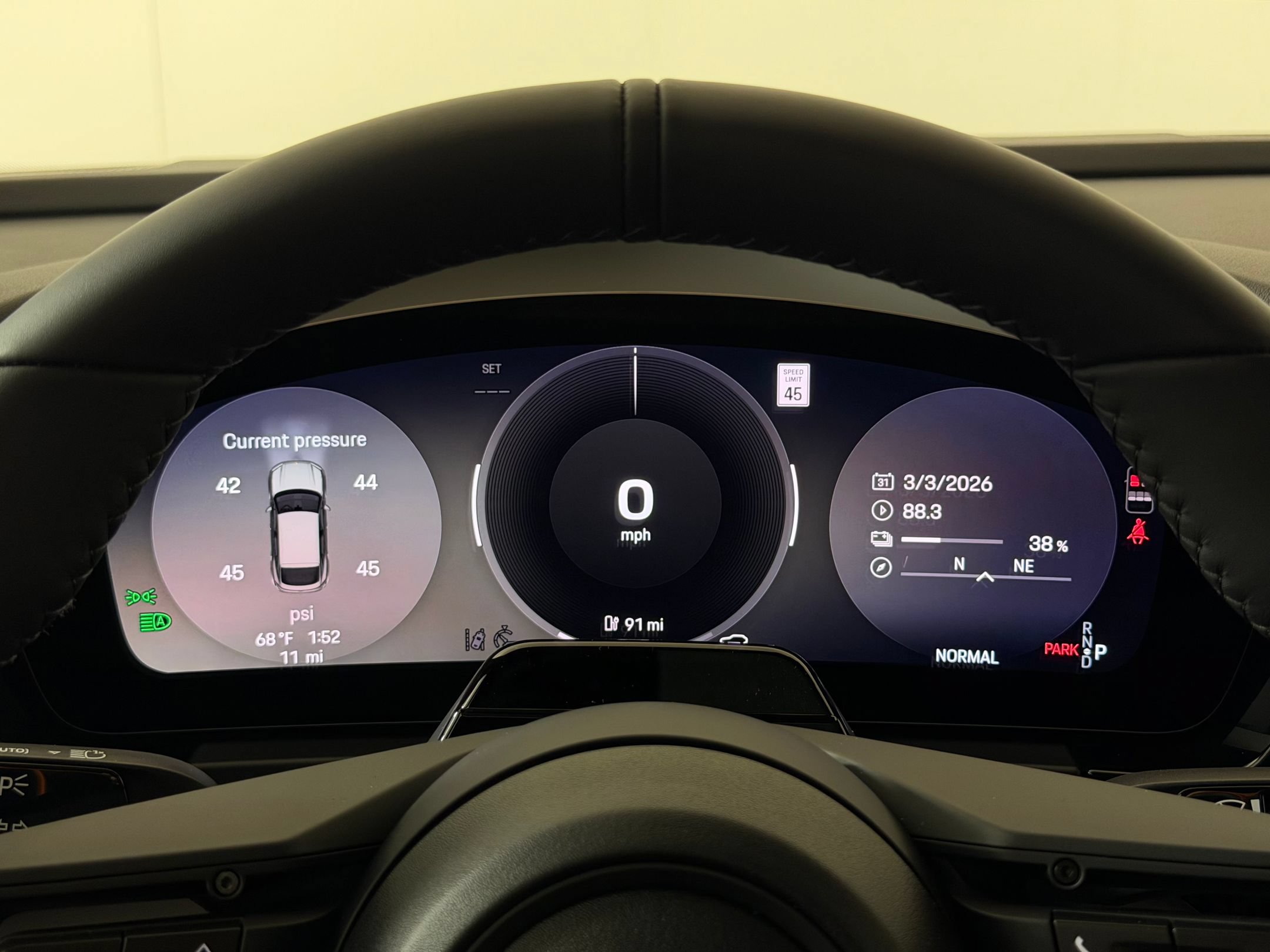 Used 2026 Porsche Macan Electric RWD image 22