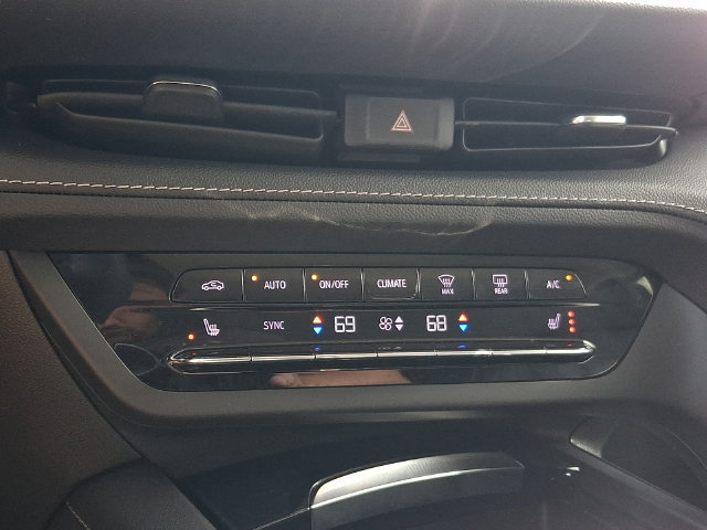 Used 2023 Buick Envision Essence AWD/4WD image 17