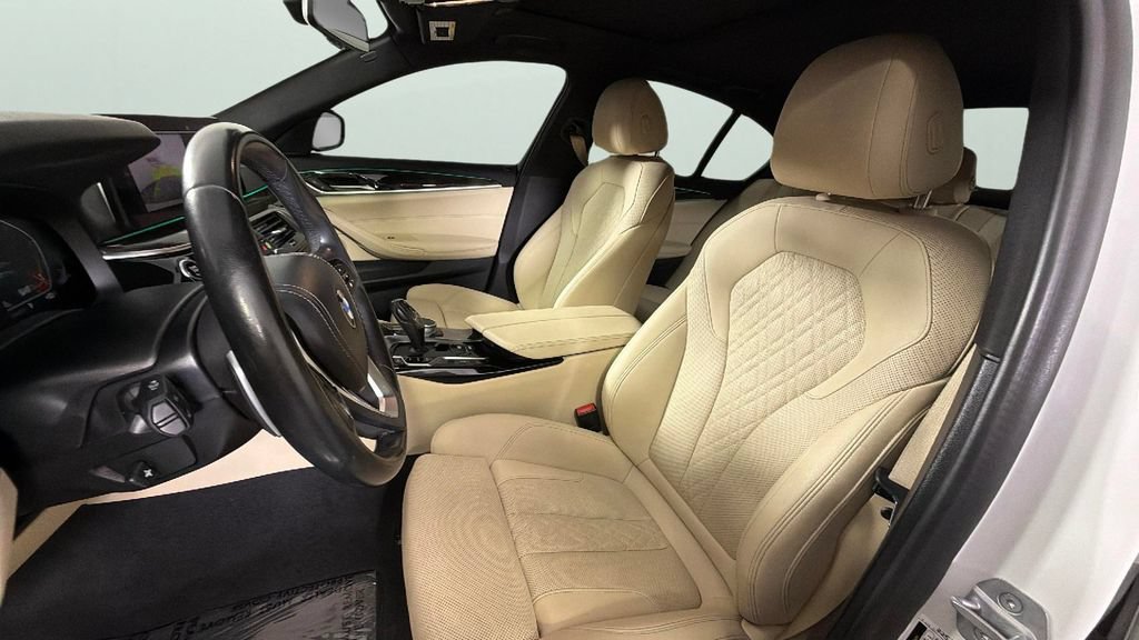 Used 2021 BMW 530i w/ Convenience Package RWD image 17