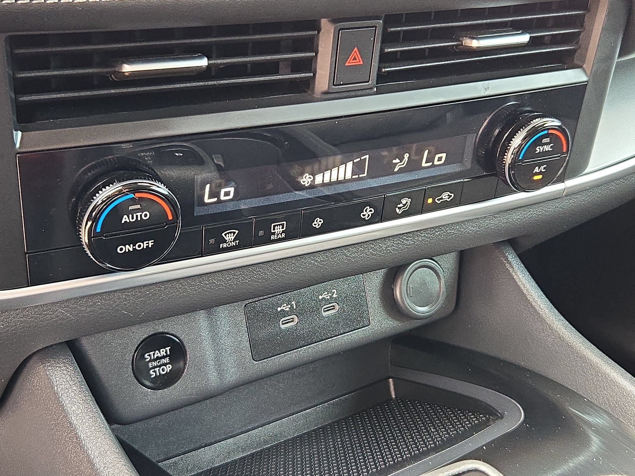 Certified 2026 Nissan Rogue SV FWD image 18