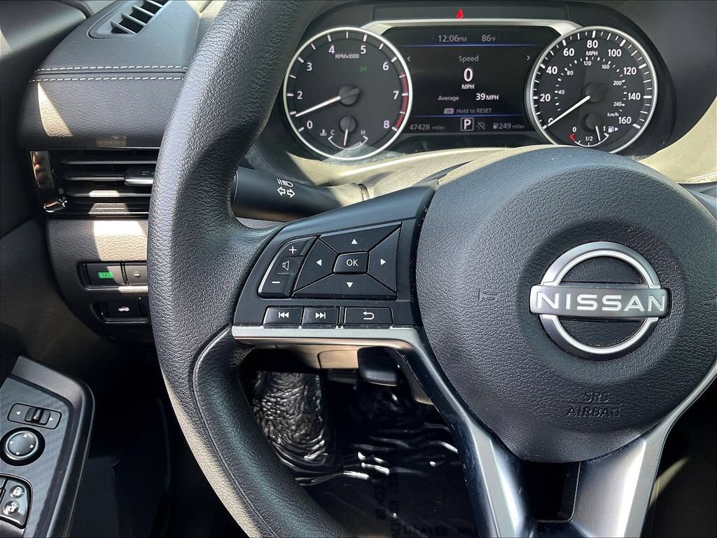 Used 2024 Nissan Sentra SV FWD image 11