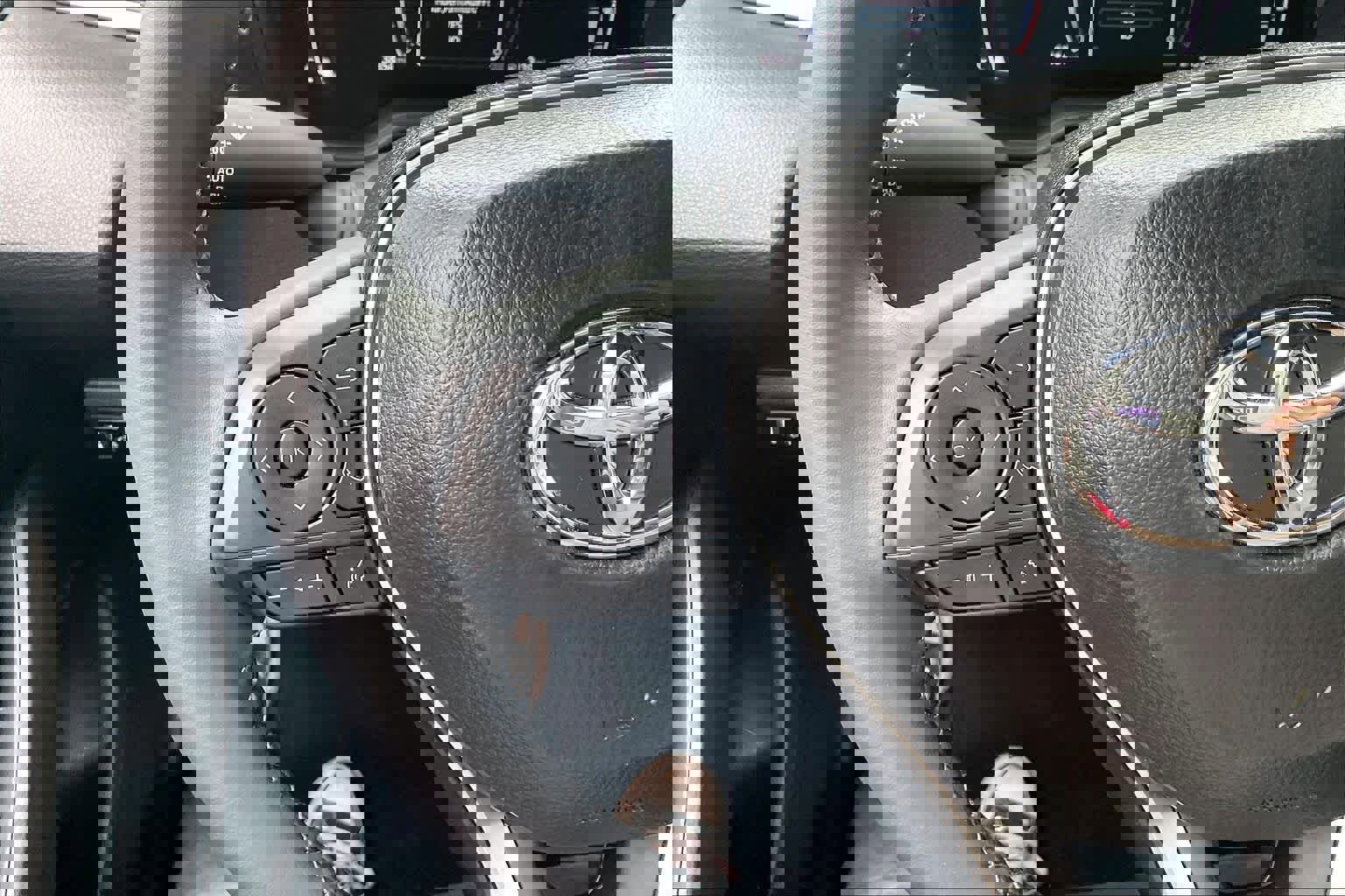 Used 2026 Toyota Corolla SE image 23