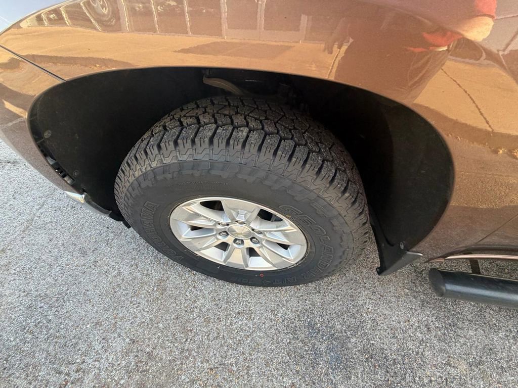Used 2019 Chevrolet Silverado 1500 LT w/ All-Star Edition RWD image 9