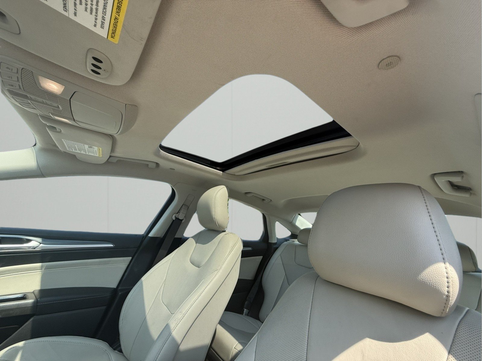Used 2014 Ford Fusion Titanium FWD image 23