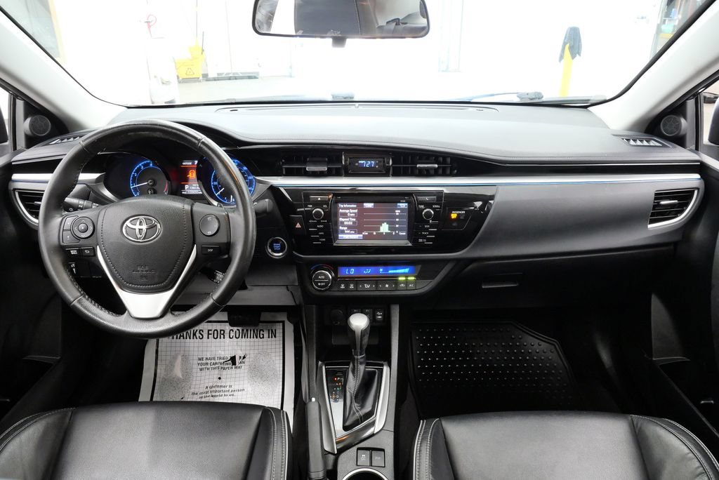 Used 2016 Toyota Corolla L FWD image 19