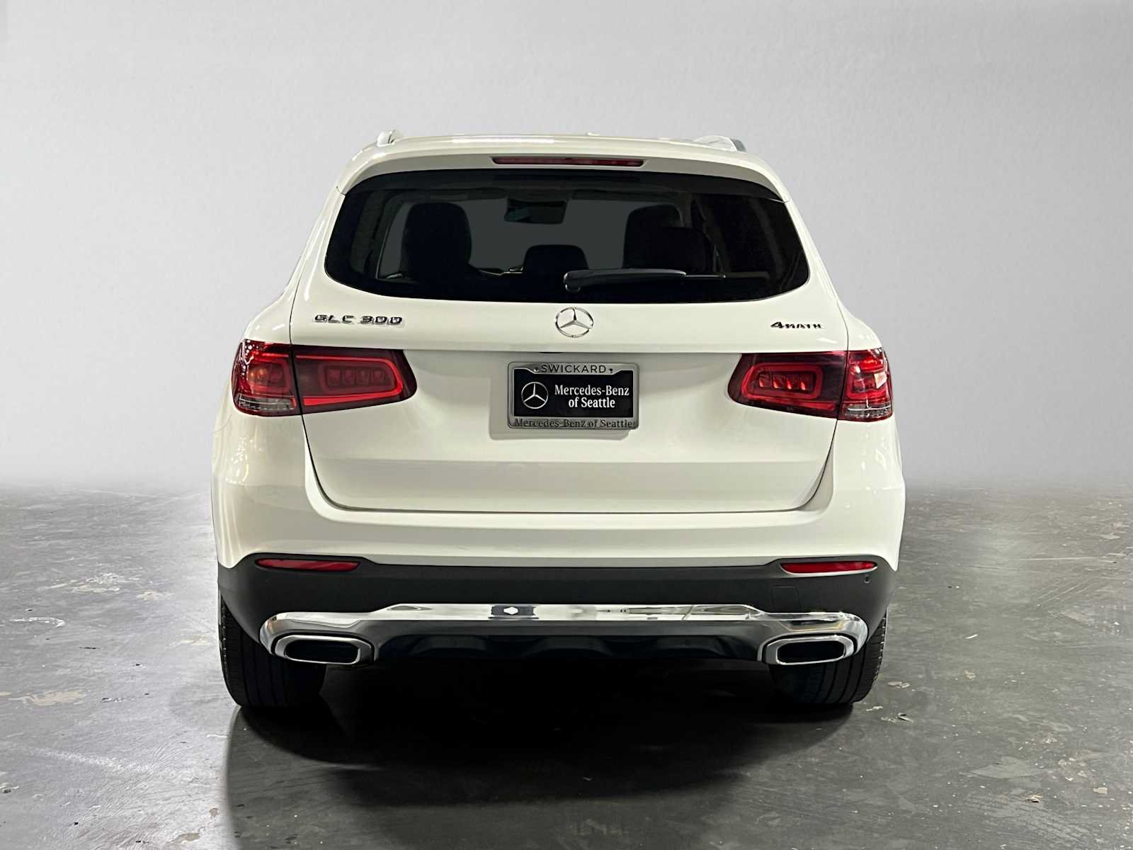 Used 2022 Mercedes-Benz GLC 300 4MATIC image 4