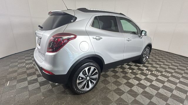 Used 2022 Buick Encore Preferred w/ Safety Package AWD/4WD image 3