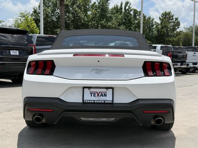 Used 2025 Ford Mustang Premium RWD image 5