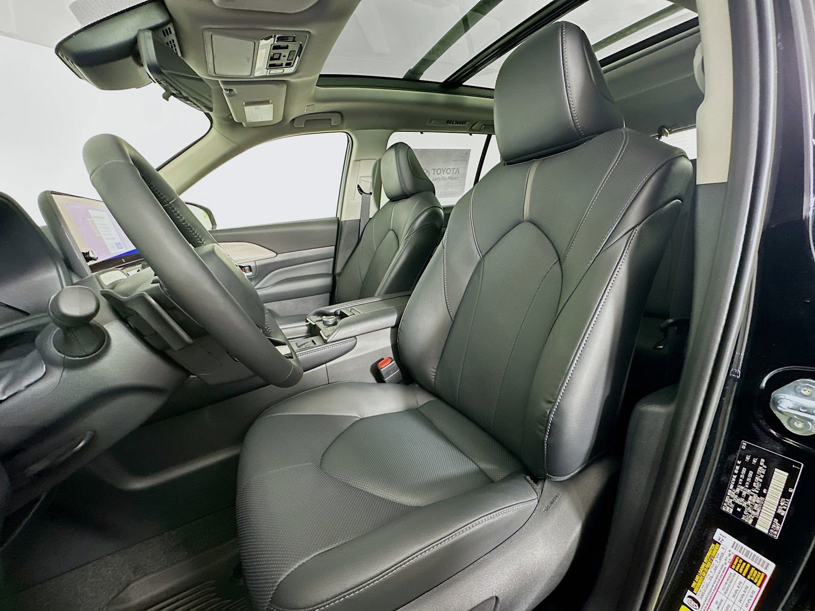 New 2026 Toyota Grand Highlander Platinum AWD/4WD image 22