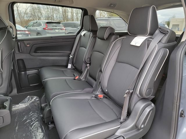 New 2026 Honda Odyssey Touring image 14