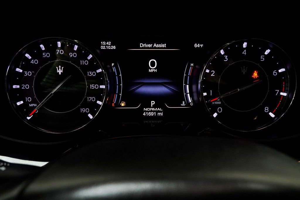 Used 2022 Maserati Quattroporte Modena Q4 image 29