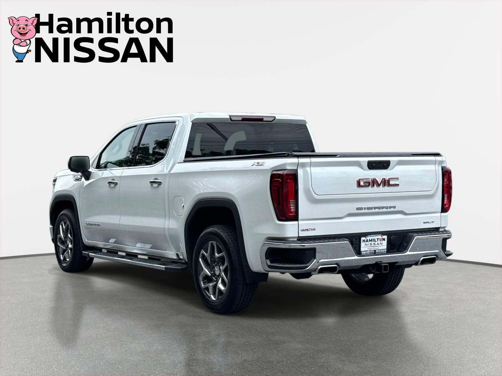Used 2023 GMC Sierra 1500 SLT w/ SLT Premium Package AWD/4WD image 4