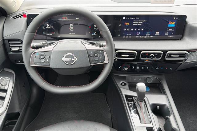New 2027 Nissan Sentra SR w/ SR Premium Package FWD image 15