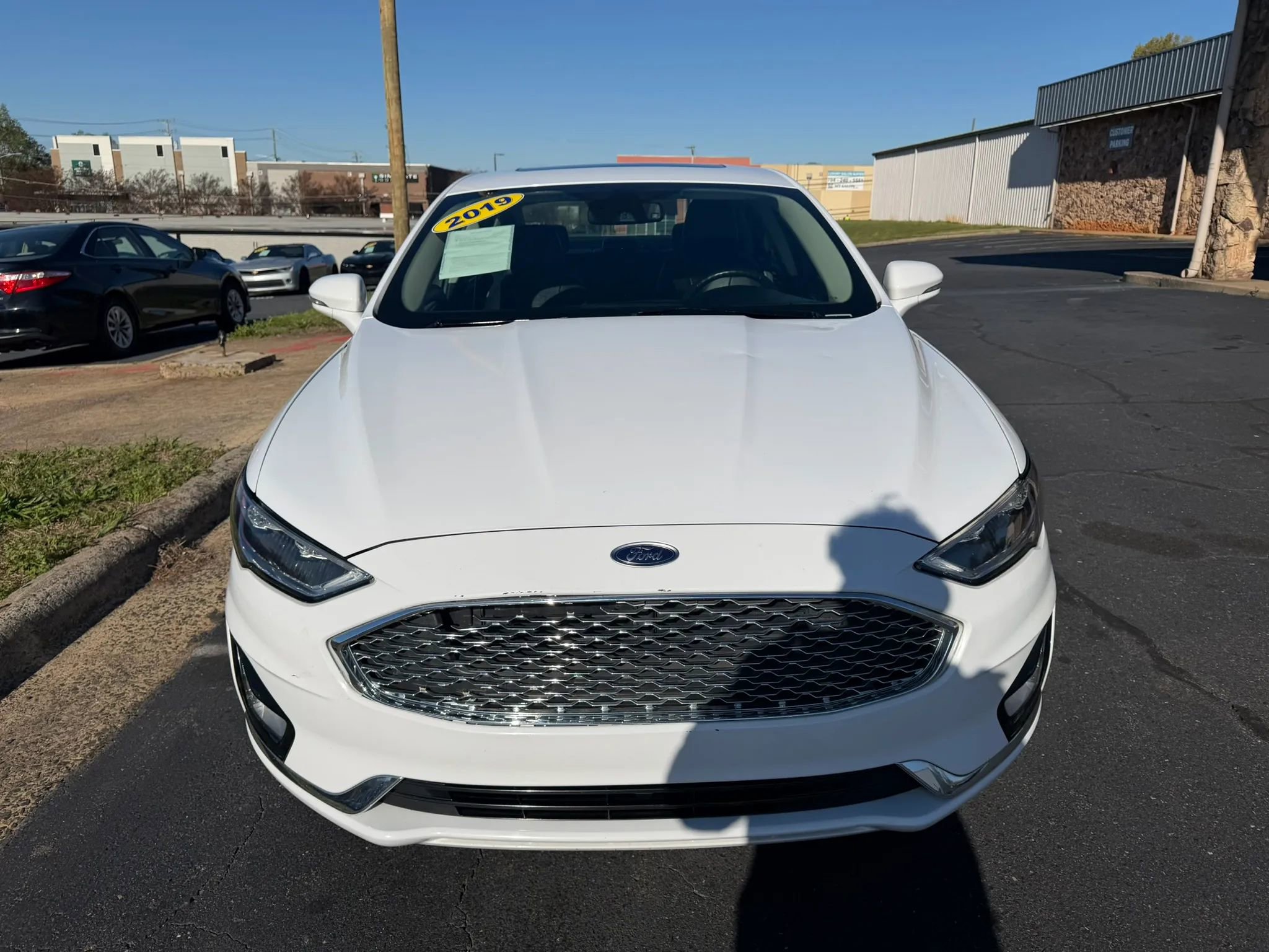 Used 2019 Ford Fusion Titanium image 2