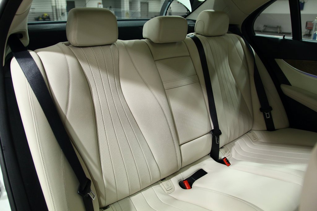 Used 2020 Mercedes-Benz E 350 4MATIC Sedan image 27