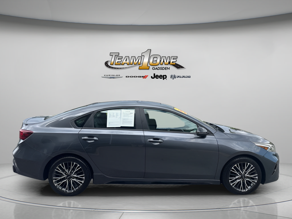 Used 2023 Kia Forte GT-Line w/ GT-Line Premium Package FWD image 9