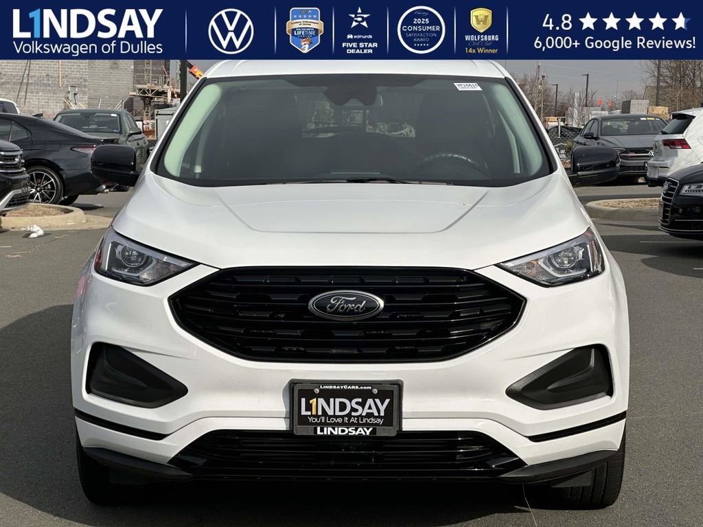 Used 2024 Ford Edge SE w/ Black Appearance Package image 2