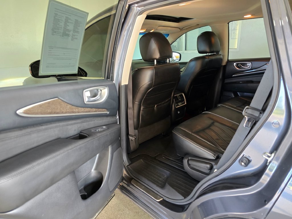 Used 2013 INFINITI JX35 AWD w/ Premium Pkg image 26