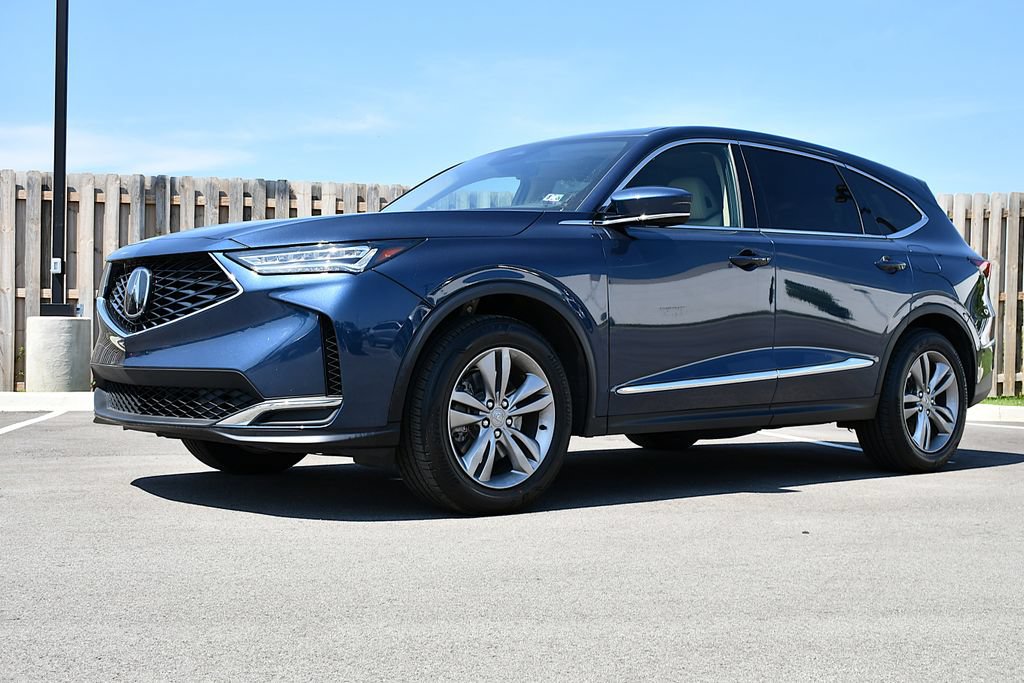 Used 2025 Acura MDX SH-AWD image 4