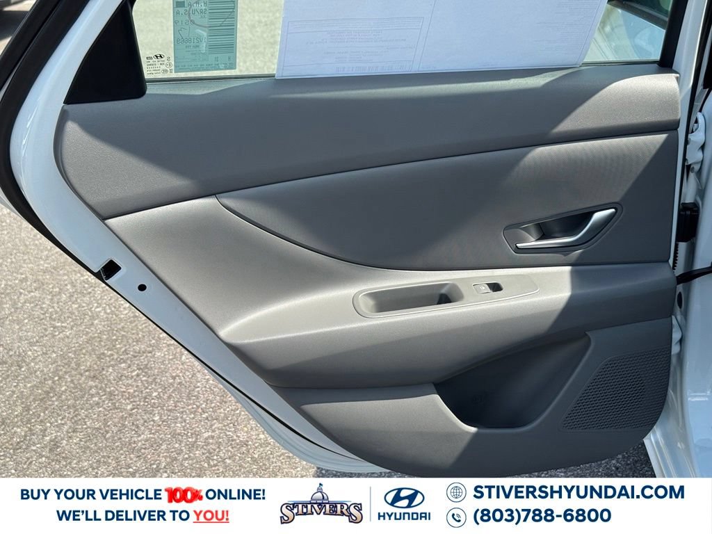 New 2026 Hyundai Elantra Hybrid FWD image 19