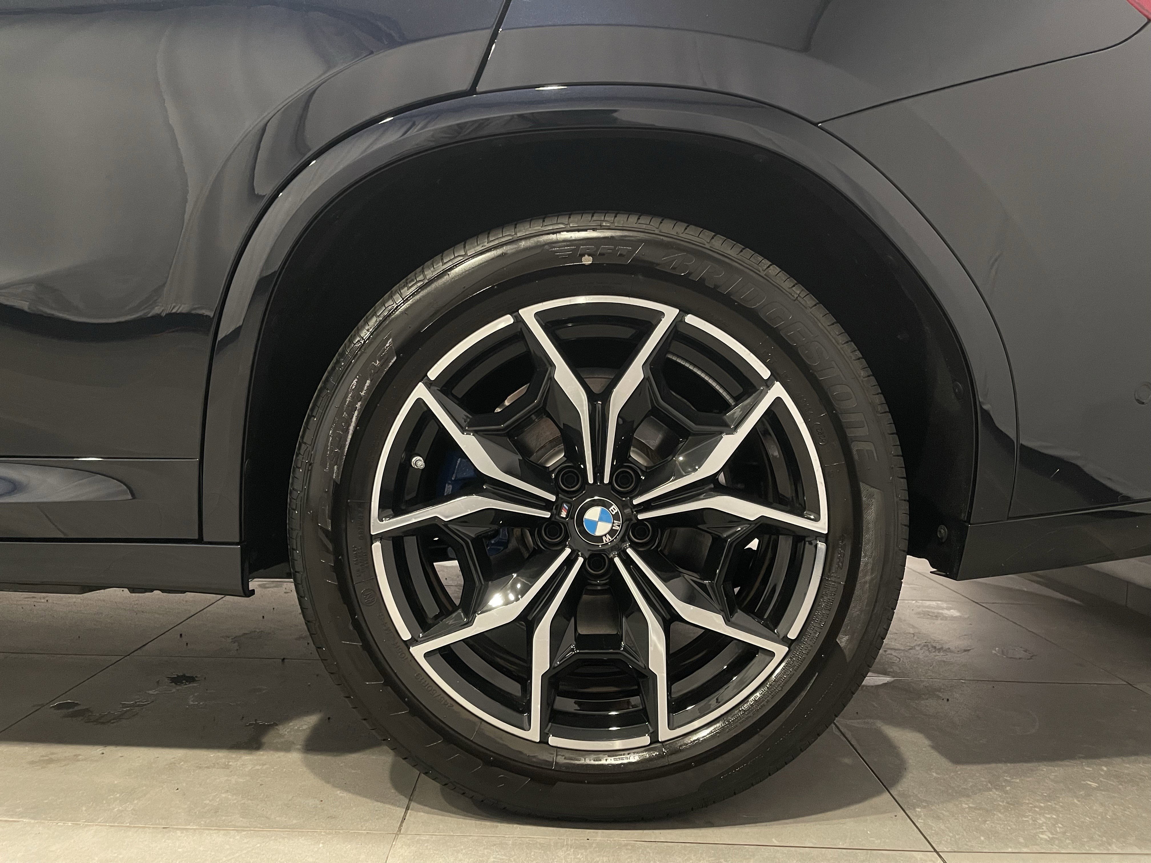 Certified 2025 BMW X4 M40i image 8